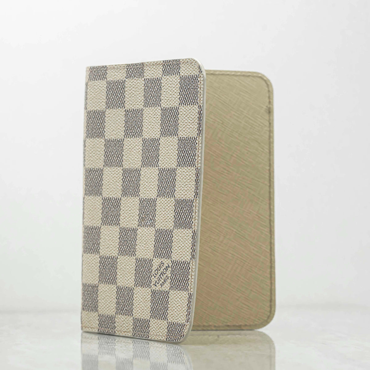 Louis Vuitton Damier Azur Canvas Passport Cover - ShopStyle Wallets & Card  Holders