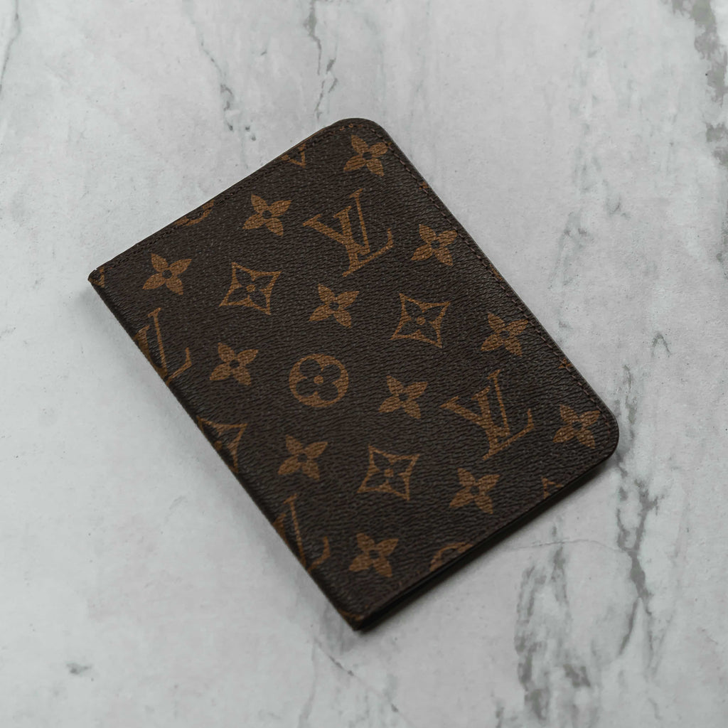 Upcycled LV Card Carrier – Lakin Gray Boutique